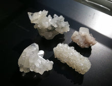 Load image into Gallery viewer, Apophyllite/Calming energy/Healing trauma from childhood/Relieve stress and anxiety/Inner balance/Meditation