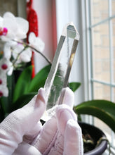 Load image into Gallery viewer, Perfect Columbian Lemurian Seed Crystal/Transmitter Quartzl/Healing Crystal/Meditation - 31g