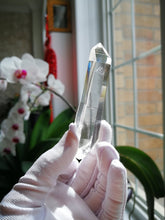 Load image into Gallery viewer, Perfect Columbian Lemurian Seed Crystal/Transmitter Quartzl/Healing Crystal/Meditation - 31g