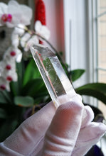 Load image into Gallery viewer, Perfect Columbian Lemurian Seed Crystal/Channeling Quartzl/Healing Crystal/Meditation - 32.1g