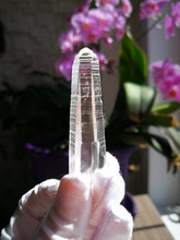 Load image into Gallery viewer, Natural Clear Quartz Crystal/Sichuan Crystal/Dow Crystal/Meditation/Crystal Healing/Calm/Inner Peace - 25g