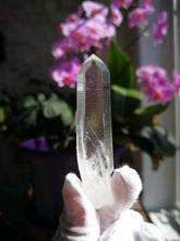Load image into Gallery viewer, Natural Clear Quartz Crystal/Sichuan Crystal/Dow Crystal/Meditation/Crystal Healing/Soothing Energy/Calm/Inner Peace - 29g
