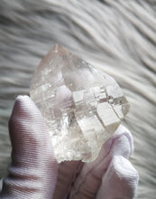 Load image into Gallery viewer, Premier Natural Himalayan Quartz/Isis Quartz/Beautiful Surface Pattern/Rainbows/Meditation/Healing Stone/Pure Energy/Inner Peace
