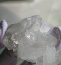 Load image into Gallery viewer, Apophyllite/Calming energy/Healing trauma from childhood/Relieve stress and anxiety/Inner balance/Meditation
