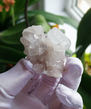 Load image into Gallery viewer, Apophyllite/Calming energy/Healing trauma from childhood/Relieve stress and anxiety/Inner balance/Meditation
