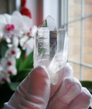 Load image into Gallery viewer, Stunning Colombian Lemurian Seed Quartz/Bridge Quartz Crystal/Rainbows/Crystal Healing/Inner Child/Connection-38.1g
