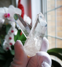 Load image into Gallery viewer, Stunning Colombian Lemurian Seed Quartz/Bridge Quartz Crystal/Rainbows/Crystal Healing/Inner Child/Connection-38.1g
