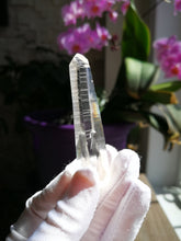 Load image into Gallery viewer, Natural Clear Quartz Crystal/Sichuan Crystal/Dow Crystal/Meditation/Crystal Healing/Calm/Inner Peace - 25g
