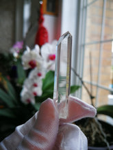 Load image into Gallery viewer, Perfect Columbian Lemurian Seed Crystal/Channeling Quartz/Healing Crystal/Meditation - 8.6g
