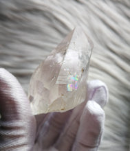 Load image into Gallery viewer, Premier Natural Himalayan Quartz/Isis Quartz/Beautiful Surface Pattern/Rainbows/Meditation/Healing Stone/Pure Energy/Inner Peace
