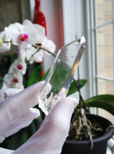 Load image into Gallery viewer, Perfect Columbian Lemurian Seed Crystal/Channeling Quartzl/Healing Crystal/Meditation - 32.1g
