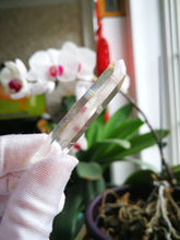 Load image into Gallery viewer, Perfect Columbian Lemurian Seed Crystal/Channeling Quartz/Healing Crystal/Meditation - 8.6g
